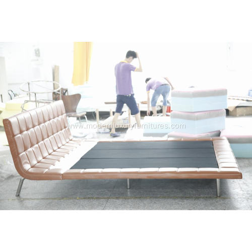 Stainless steel frame Grace leather Onda bed